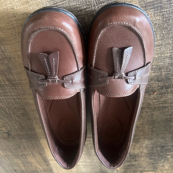 Clarks Women Ashland Preppy Bubble Slip On Loafers Brown Size 9 Office - Picture 2 of 9